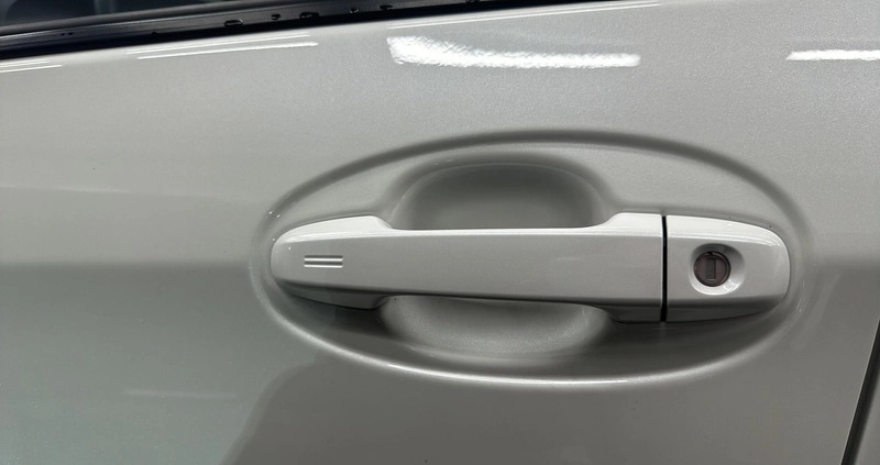 Toyota Yaris cena 54900 przebieg: 146474, rok produkcji 2019 z Dęblin małe 172